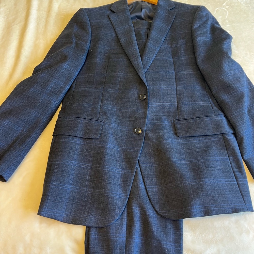 Men's Infinite Stretch Navy Windowpane Wool Suit